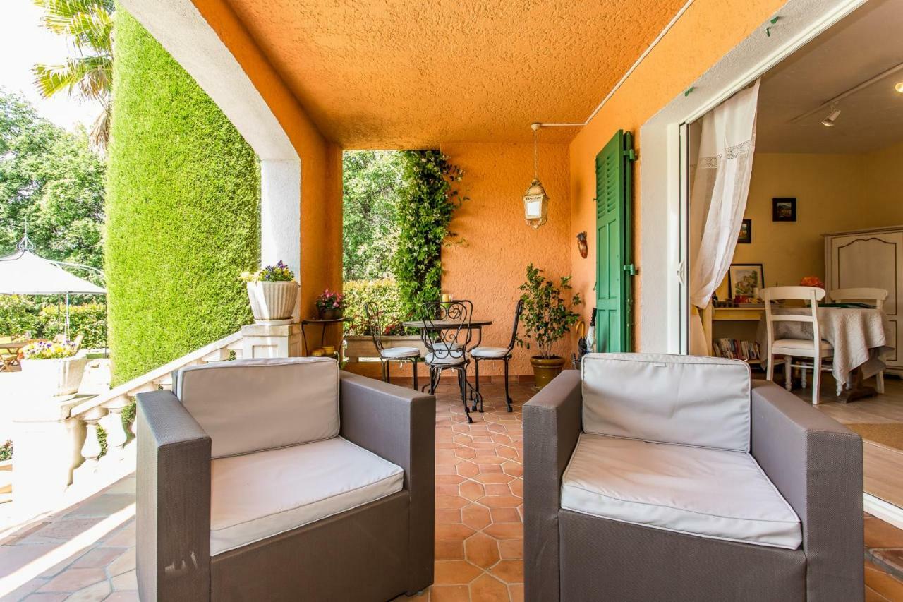 Mas Du Roc Bed & Breakfast Γκρας Εξωτερικό φωτογραφία