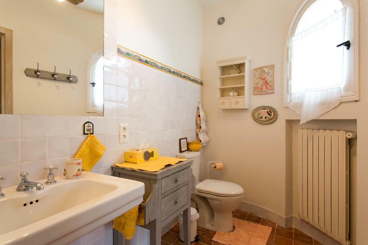 Mas Du Roc Bed & Breakfast Γκρας Εξωτερικό φωτογραφία